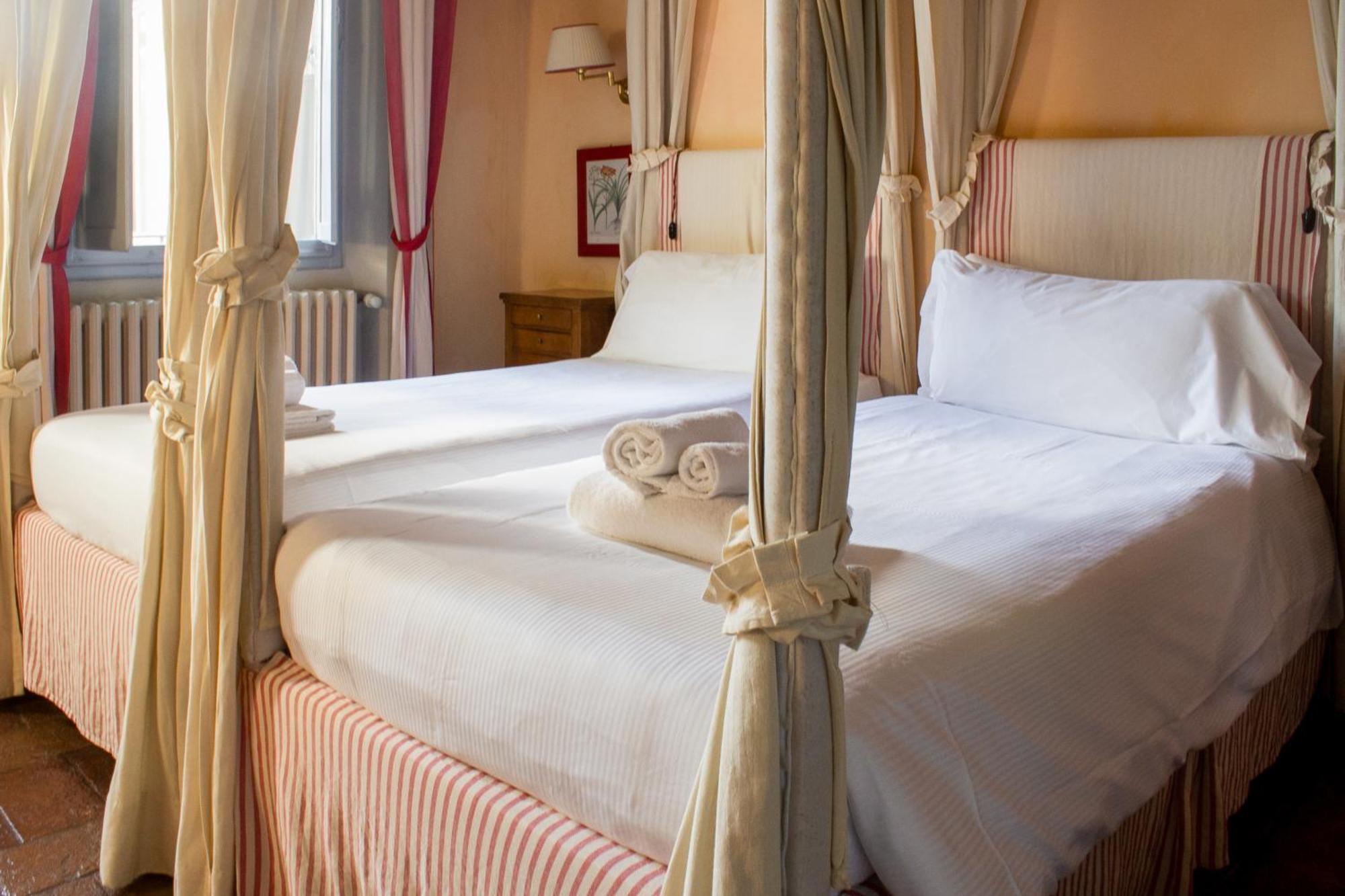アンティカ ディモーレ フィレンツェ Bed & Breakfast エクステリア 写真