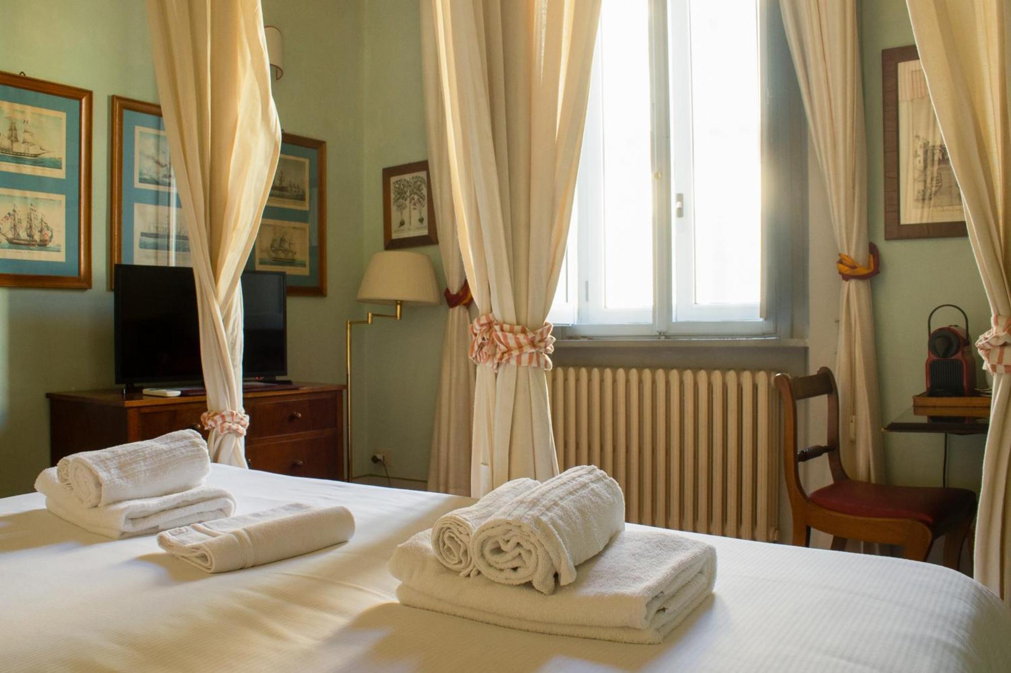 アンティカ ディモーレ フィレンツェ Bed & Breakfast エクステリア 写真