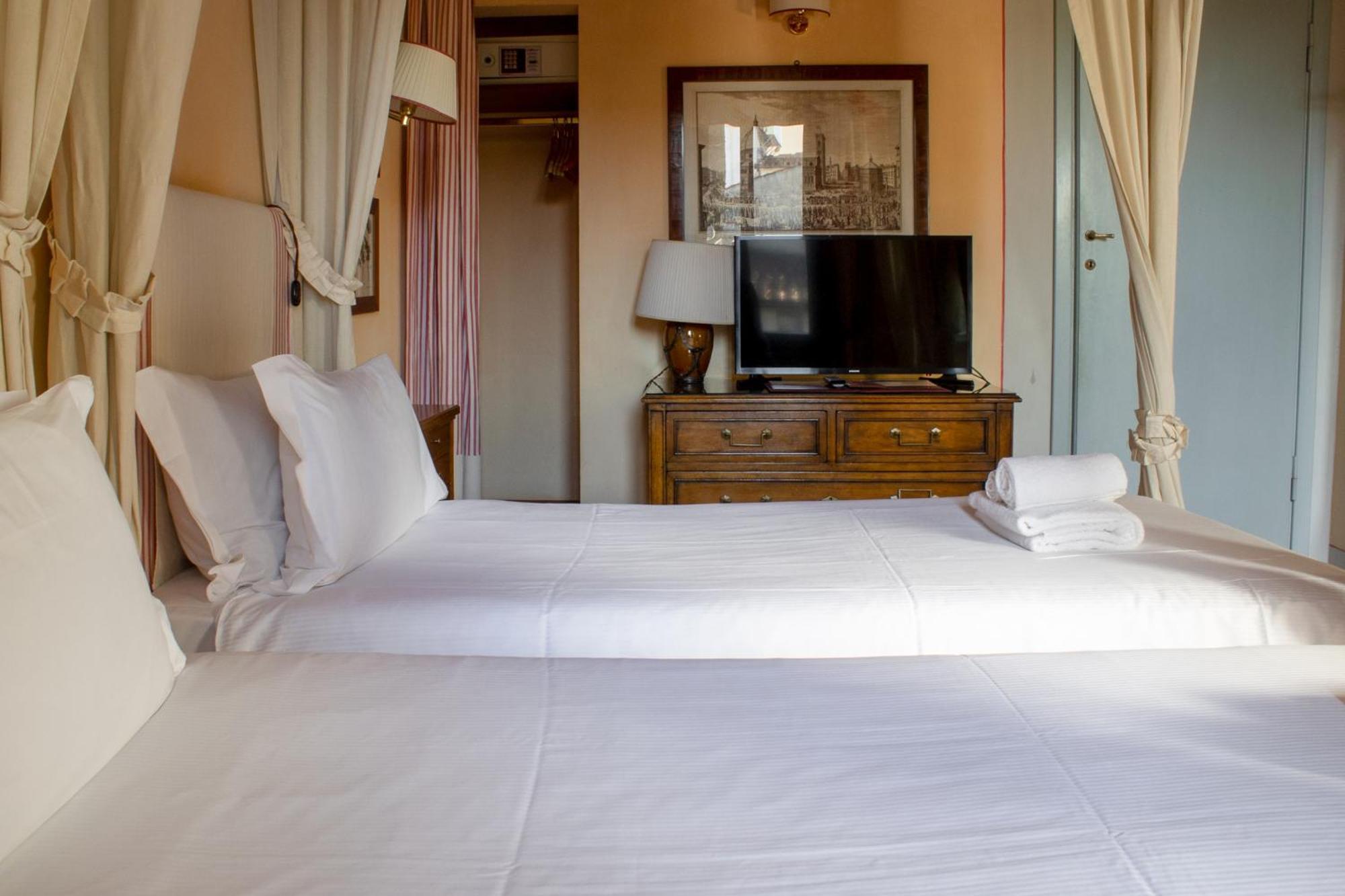 アンティカ ディモーレ フィレンツェ Bed & Breakfast エクステリア 写真